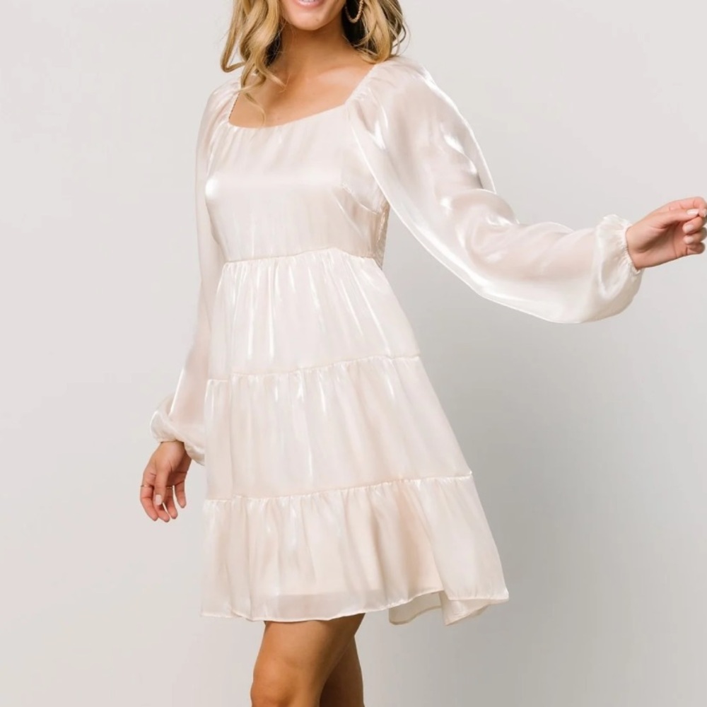 NWT Champagne short dress